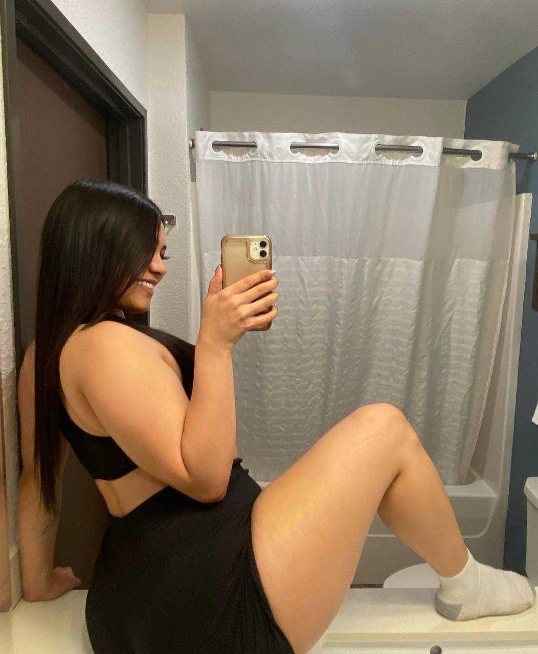 Escort girls Newark